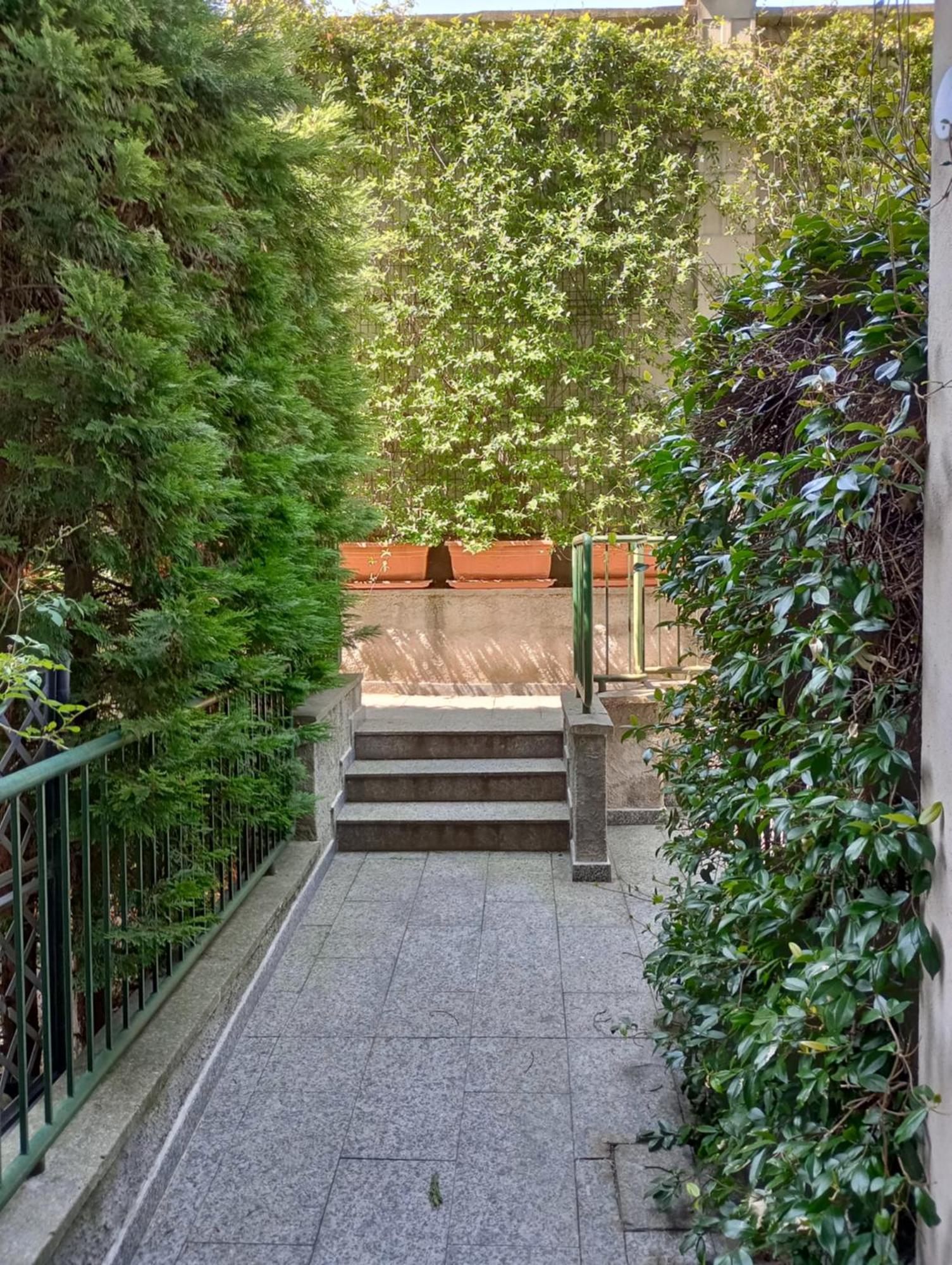Casa Albertina Grazioso Appartamento Vicino Alla Stazione Monza Ngoại thất bức ảnh